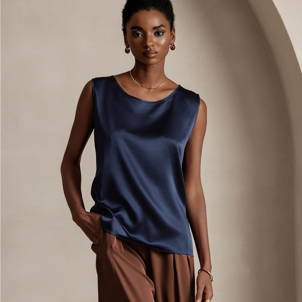 NWOT SilkSilky navy silk sleeveless tank top